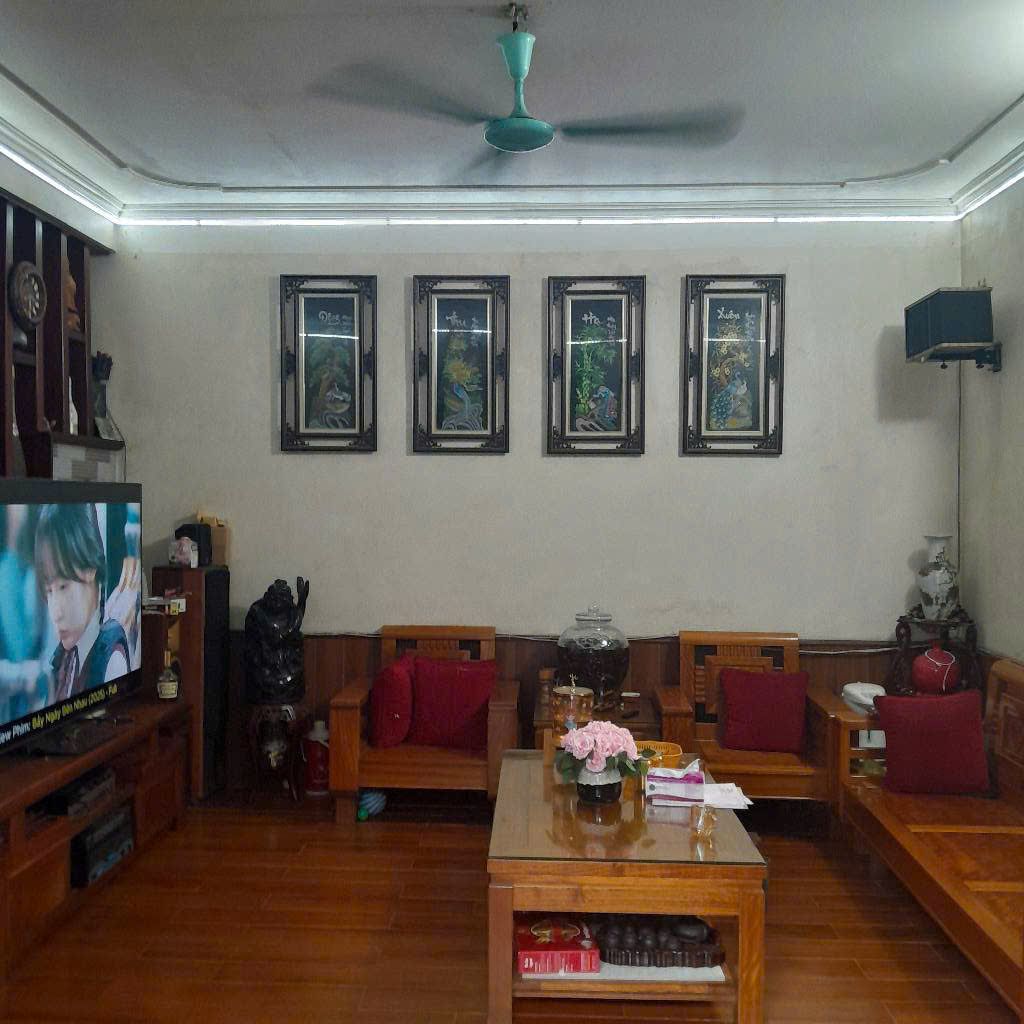 GẦN PHỐ - ĐẤT ĐẸP Ô TÔ VÀO - CÁCH Ô TÔ TRÁNH 20M - MẶT TIỀN RỘNG,